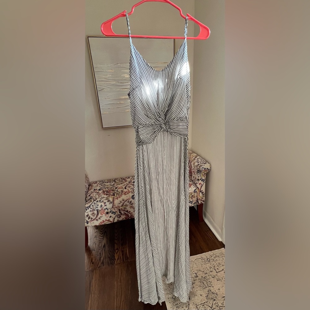 Size S Dress Forum tank with train